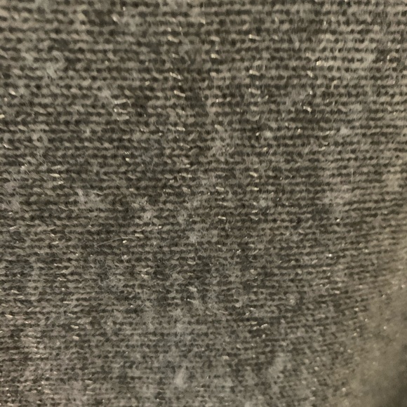 Black Label Cape Grey with Silver threads - Picture 6 of 8